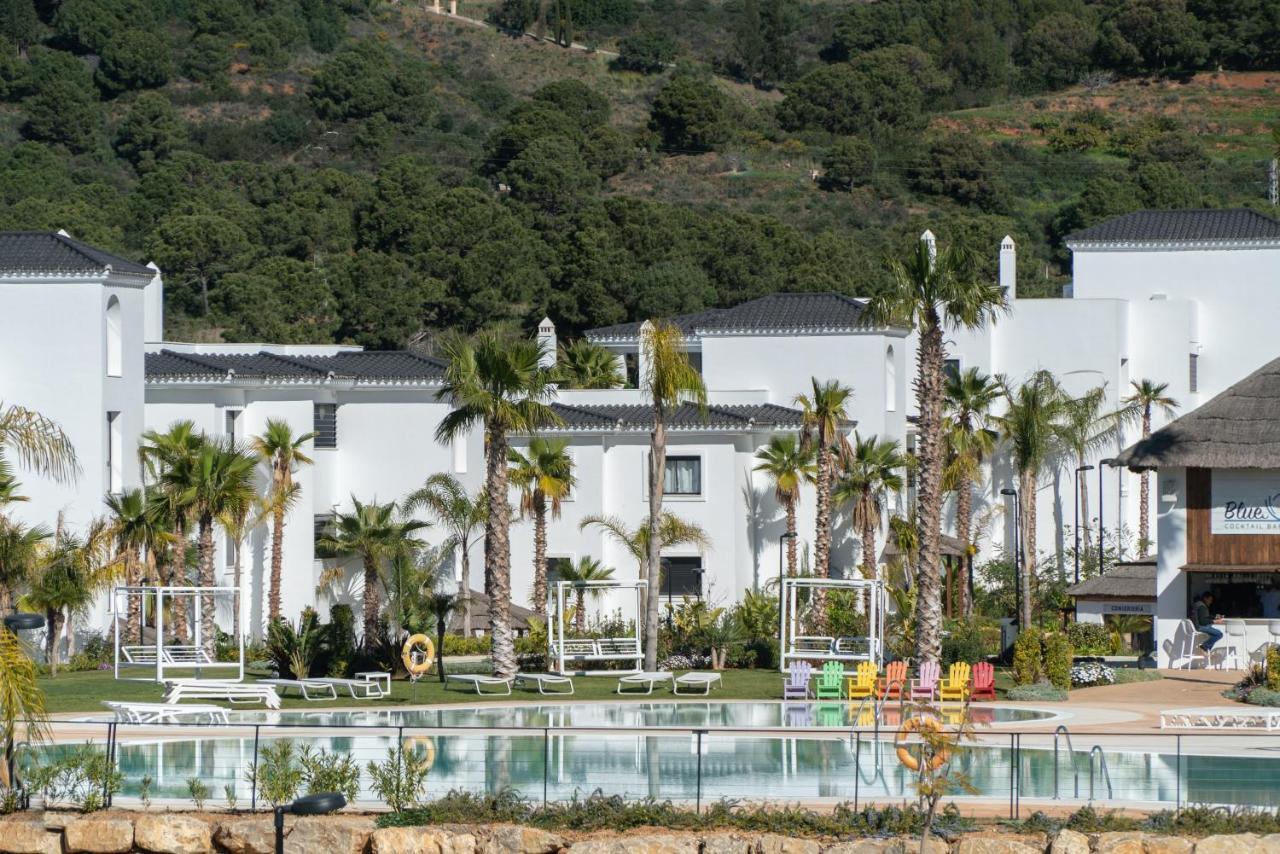 Hills Apartahotel 2*